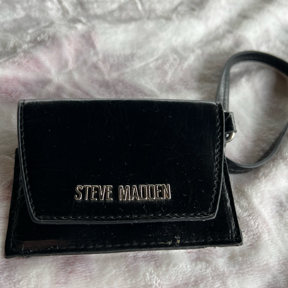Steve Madden Black Mini wallet/wristlet, credit cards with mirror